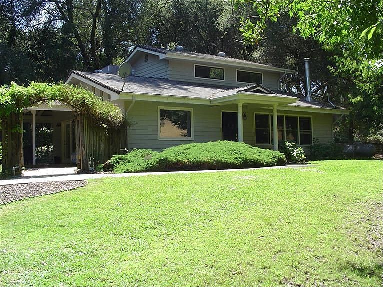 1st image of 10050 Summerhill Ln