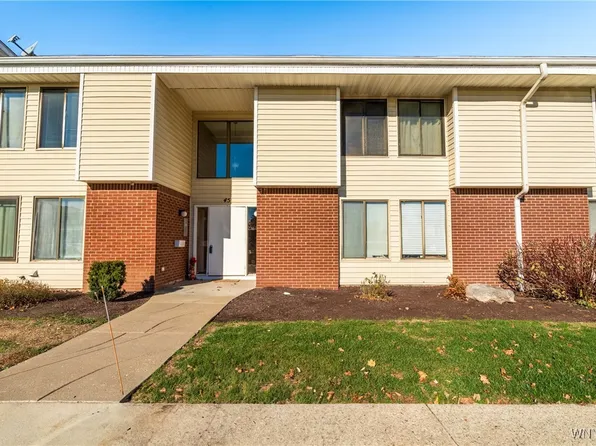 45 Bee Hunter Ct Unit B, East Amherst, NY 14051