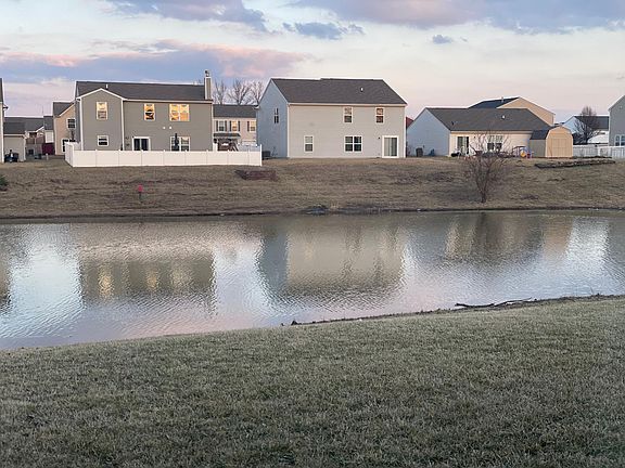 3rd image of 4637 Glastonbury Way