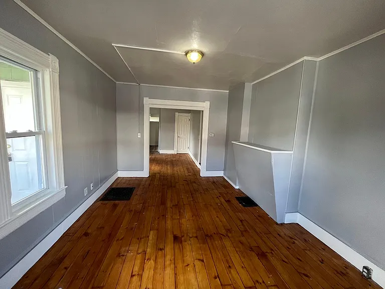 745 Union St — Photo 7
