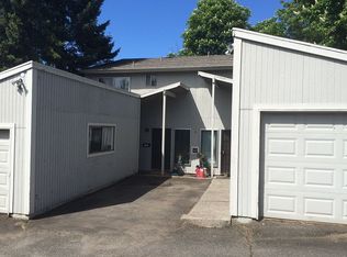 8722-8724 NE Glisan St, Portland, OR 97220