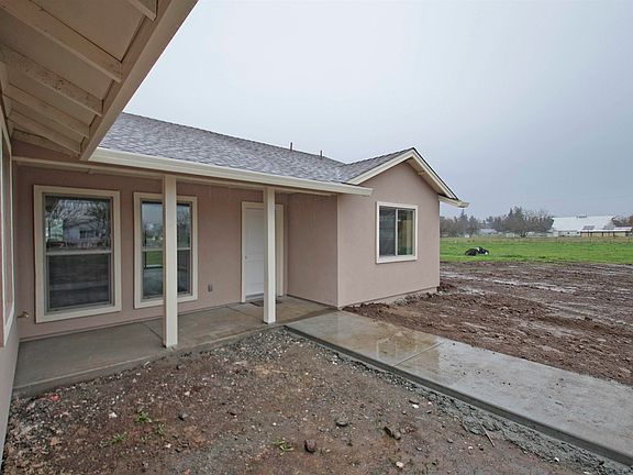 2nd image of 8419 Buena Vista Ave