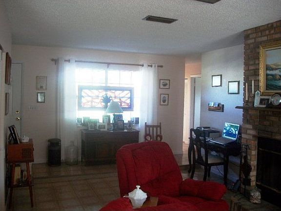 3rd image of 445 Altara Dr
