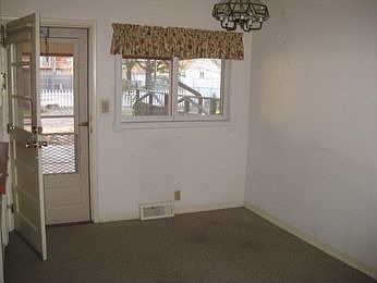 5th image of 411 Cherry Ave