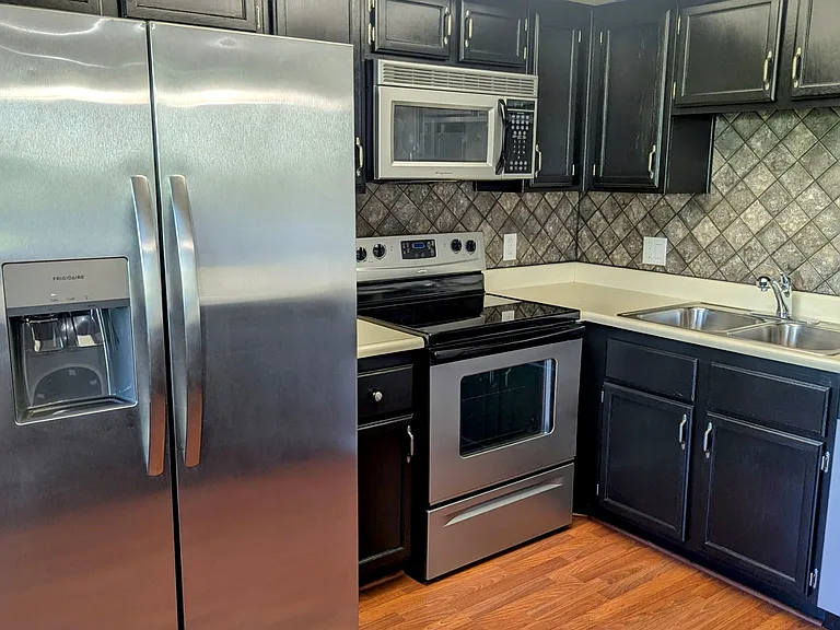 409 Mesa Blvd #201 — Photo 7