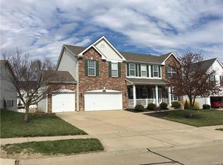 208 Hillsboro Ct, O'Fallon, MO