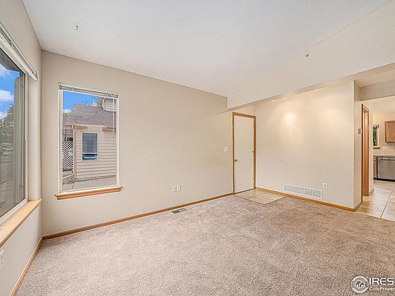 5th image of 206 Dean Cir