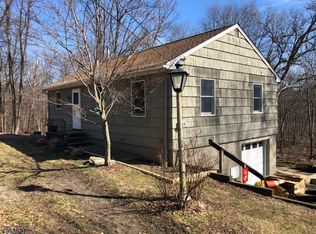 1293 W Brook Rd, West Milford, NJ 07480