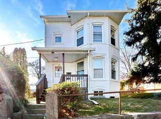 68 Mohawk Ave, Hawthorne, NJ 07506