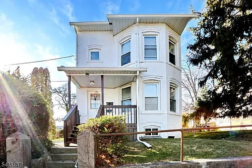 68 Mohawk Ave Photo 1