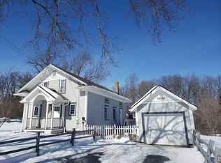 10304 Lucas Rd, Woodstock, IL 60098