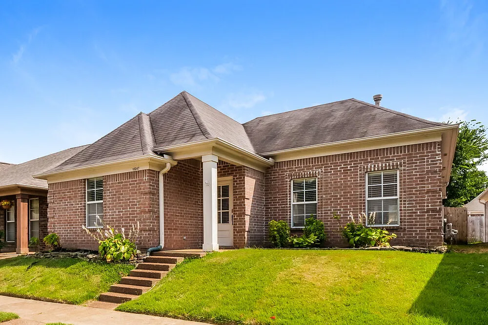 3 bed, 2.0 bath, 1338 sqft, $1,710 — Photo 3