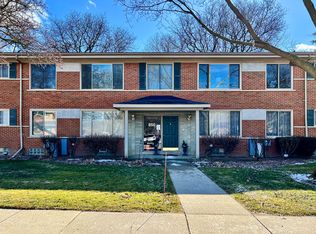 850 N Adams Rd UNIT 6, Birmingham, MI 48009