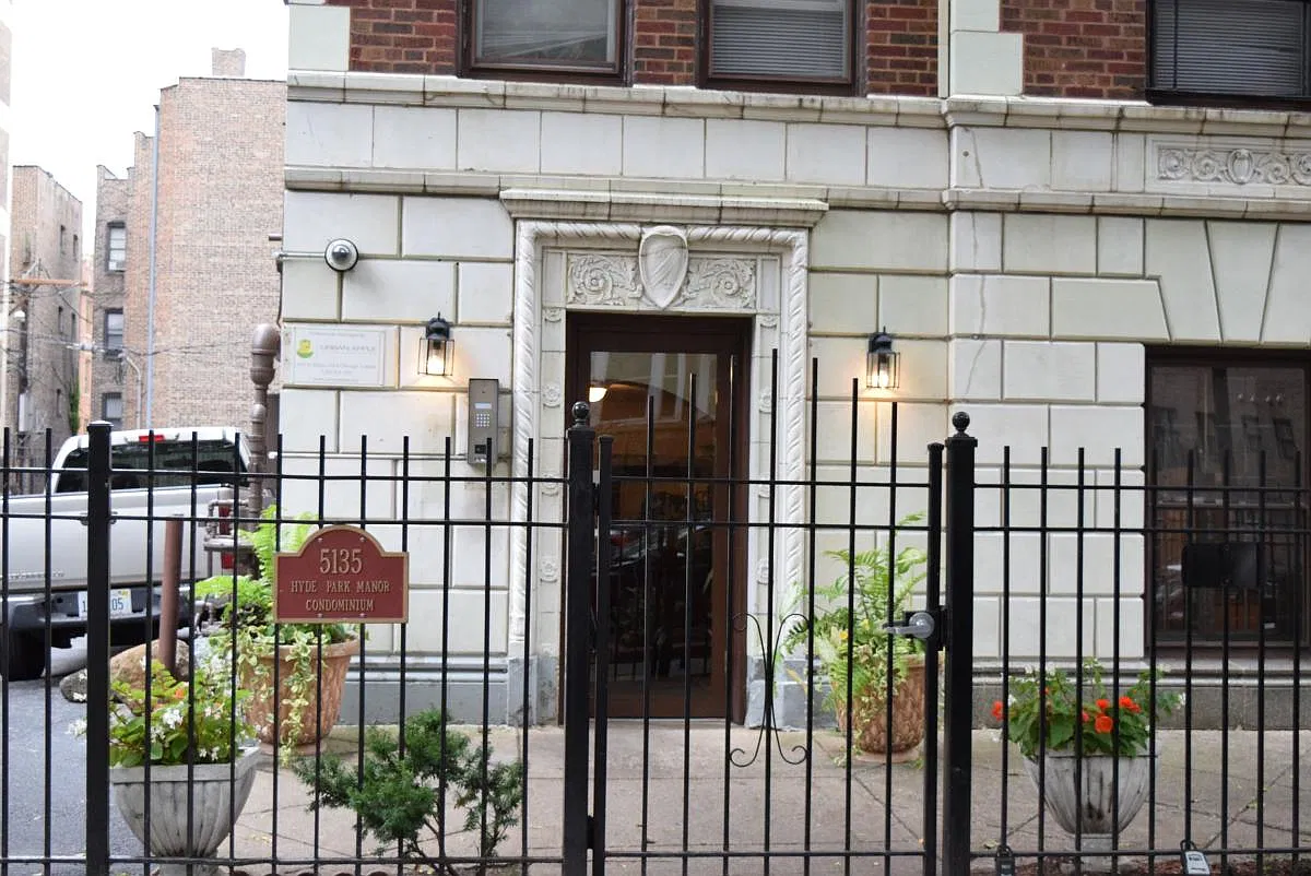 2 bed, 1000 sqft, $1,000 — Photo 2