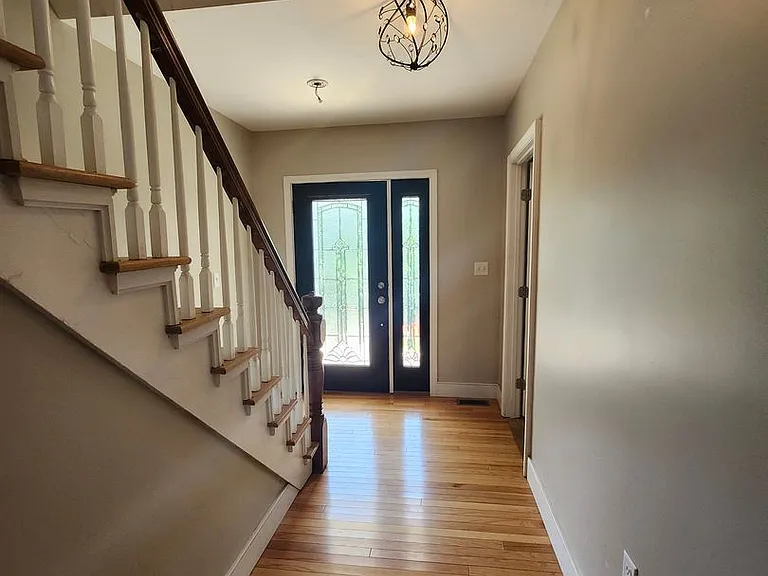 86 Gilboa St — Photo 13