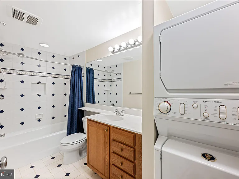 1051 Kelso Rd — Photo 24