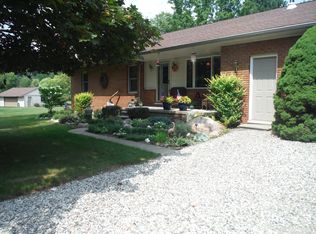 11959 Newman Rd, Brighton, MI 48114