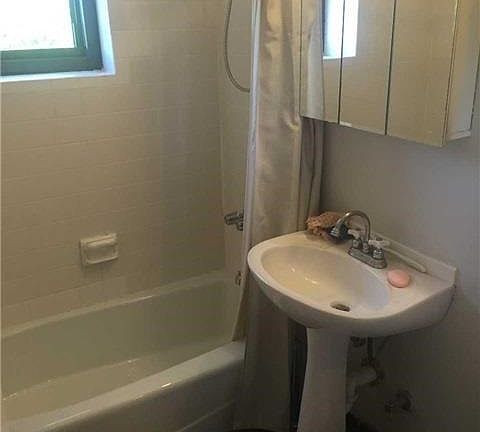 4th image of 7362 Bell Blvd APT 6N