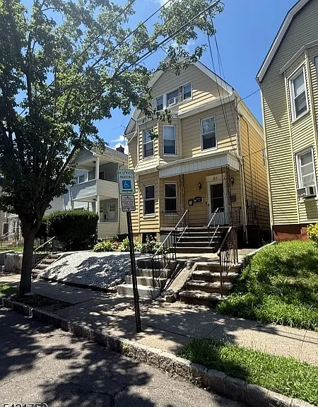 21 Terrace Pl #1 — Photo 2