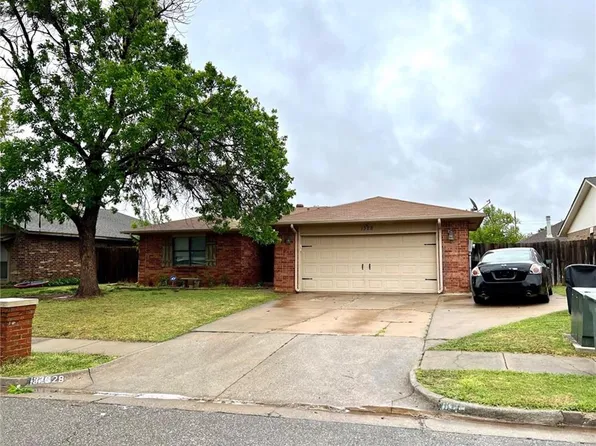 1328 Greenfield Dr, Edmond, OK 73012