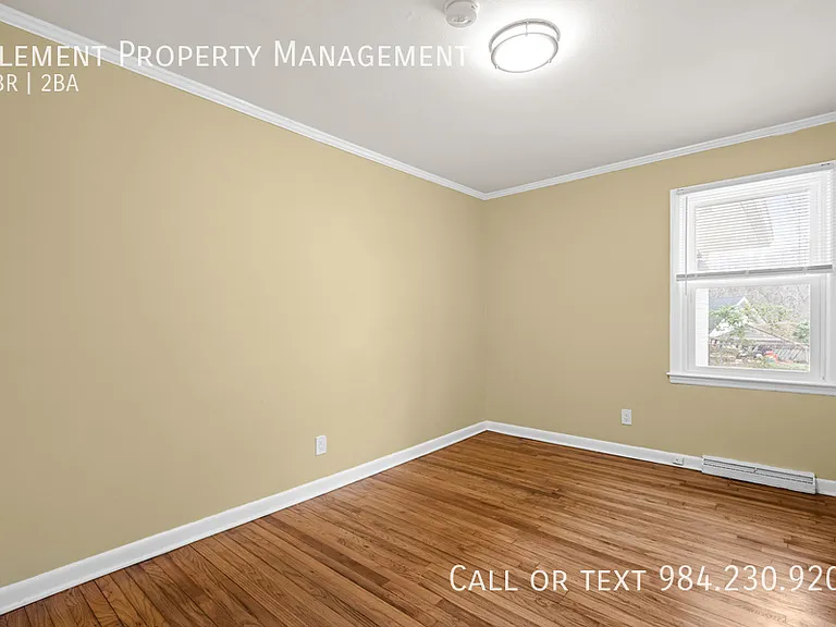 401 Moline St — Photo 12