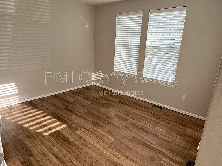 5420 Heatherton Ln — Photo 5