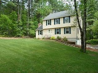 10 Pheasant St, Litchfield, NH 03052