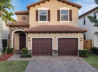 565 SE 34th Ter, Homestead, FL 33033