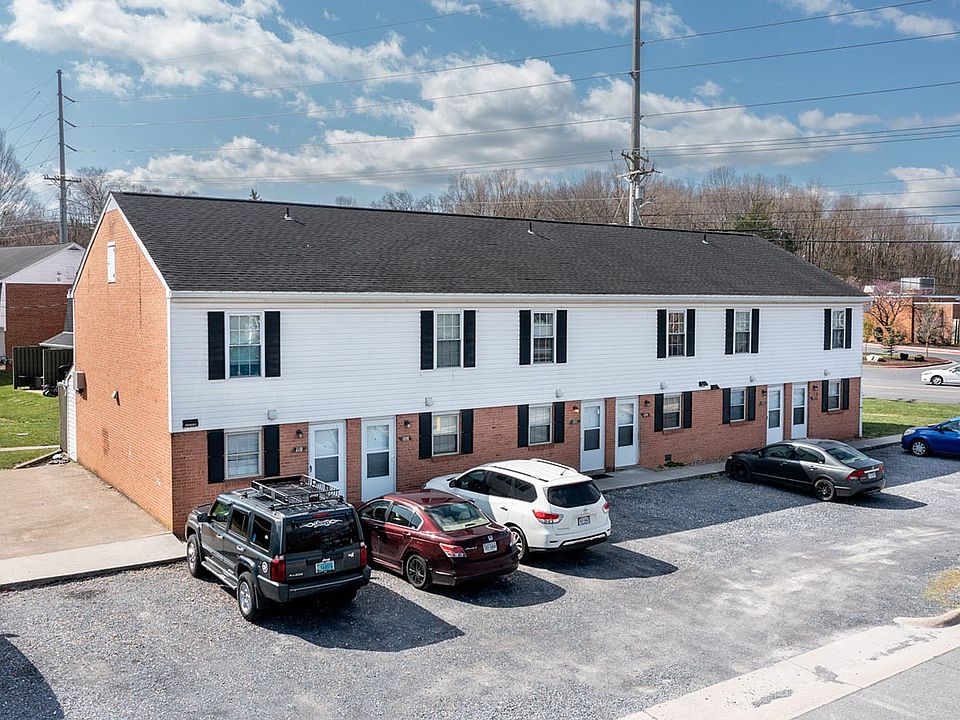 1st image of 106 Dutch Mill Ct
