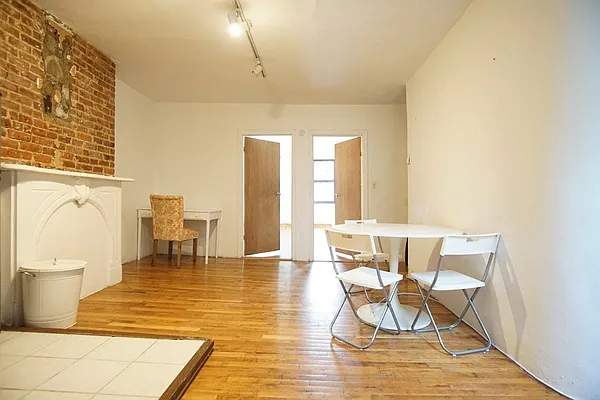 Rented by Flight of Fancy Realty Group | media 38