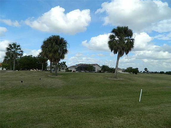4th image of 2110 Padre Island Dr