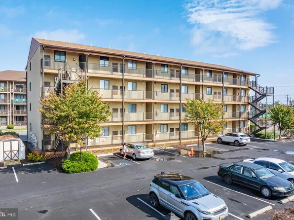 203 33rd St Unit 105, Ocean City, MD 21842