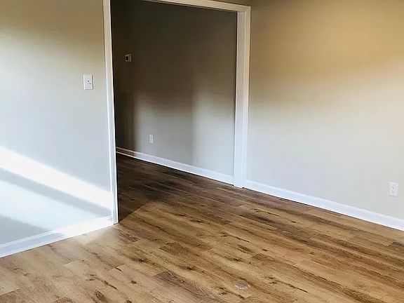 3rd image of 206 S Main St #B