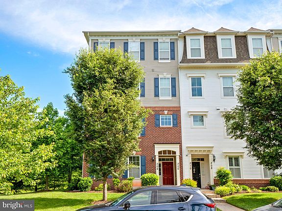 2nd image of 304 Orchard Ridge Dr