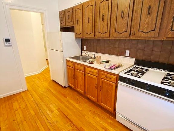 2nd image of 30-69 34th St #Aa1