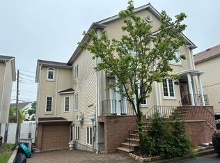 42 Erika Loop #2, Staten Island, NY 10312