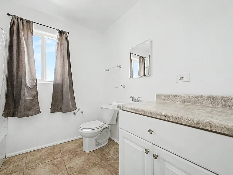 34233 W Sahuaro St — Photo 12