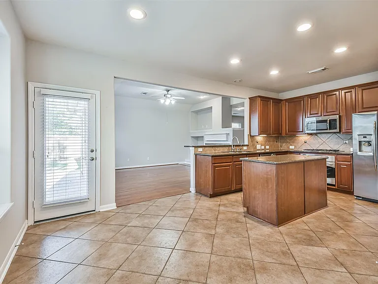 9506 Gramond Hall Ct — Photo 20