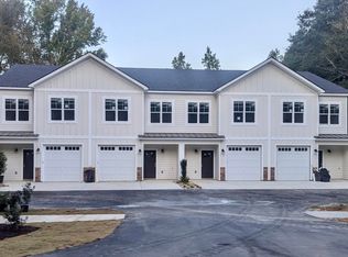 357 James St, Vass, NC 28394