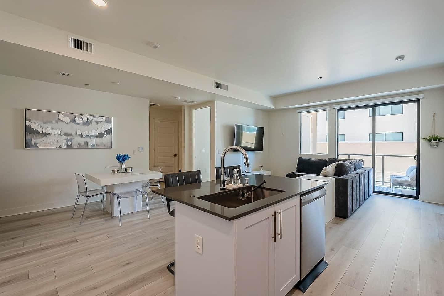 Scottsdale, AZ 85251