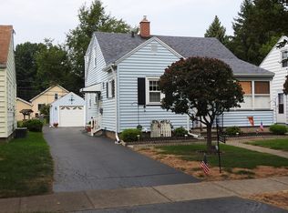 321 Oakwood Rd, Rochester, NY 14616