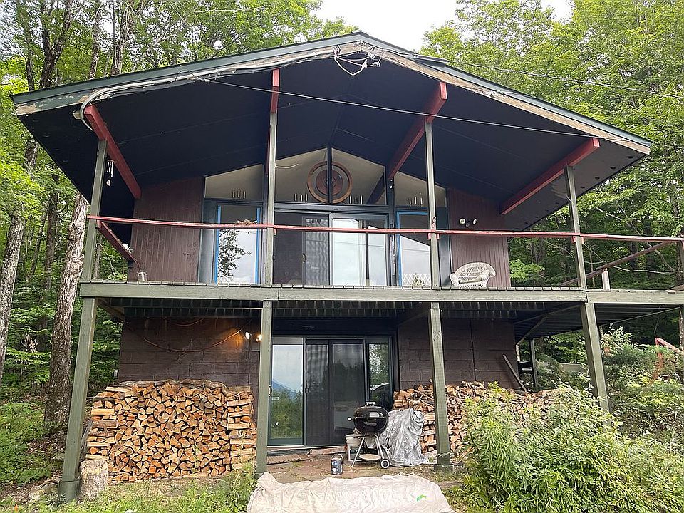 2nd image of 28 Bromley Forest Rd