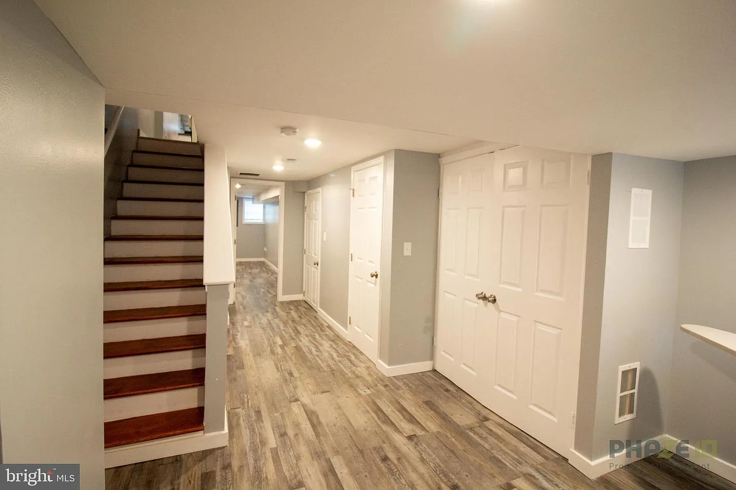 2734 Ashland Ave — Photo 2