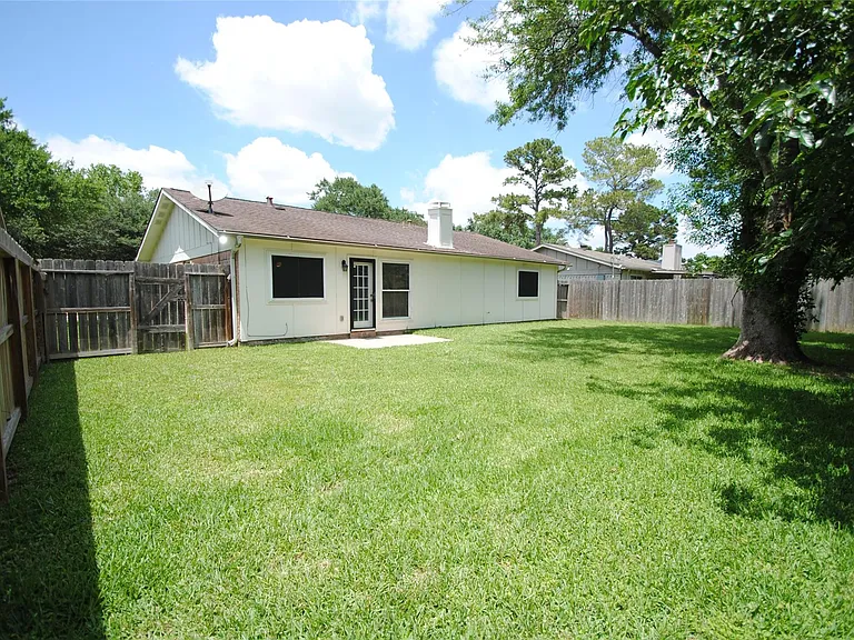 22619 Leedstown Ln — Photo 24