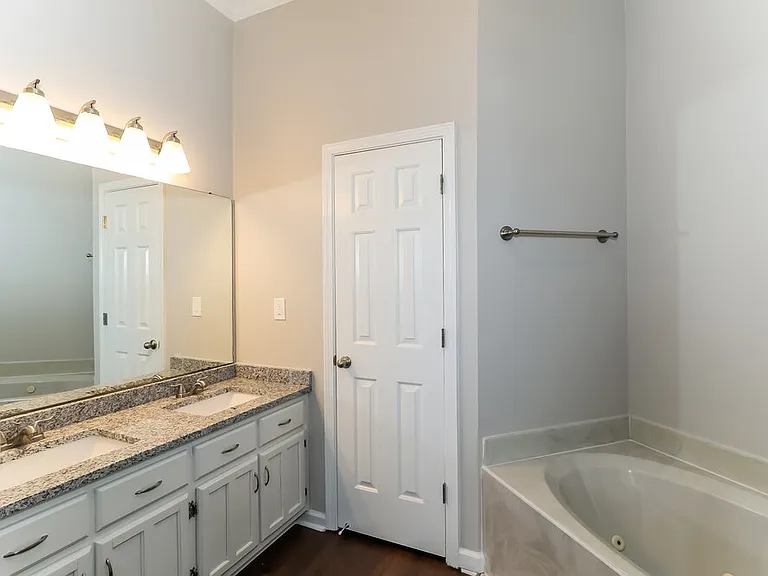 7645 New Found Gap Rd — Photo 10