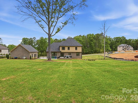 3rd image of 8508 Max Meadows Dr