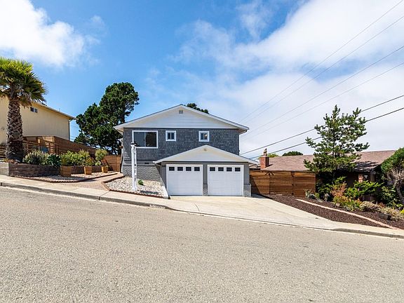 3rd image of 3680 Sunset Dr