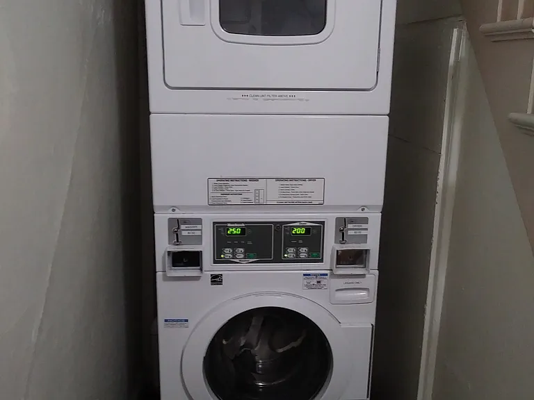 220 Washington St #5 — Photo 11