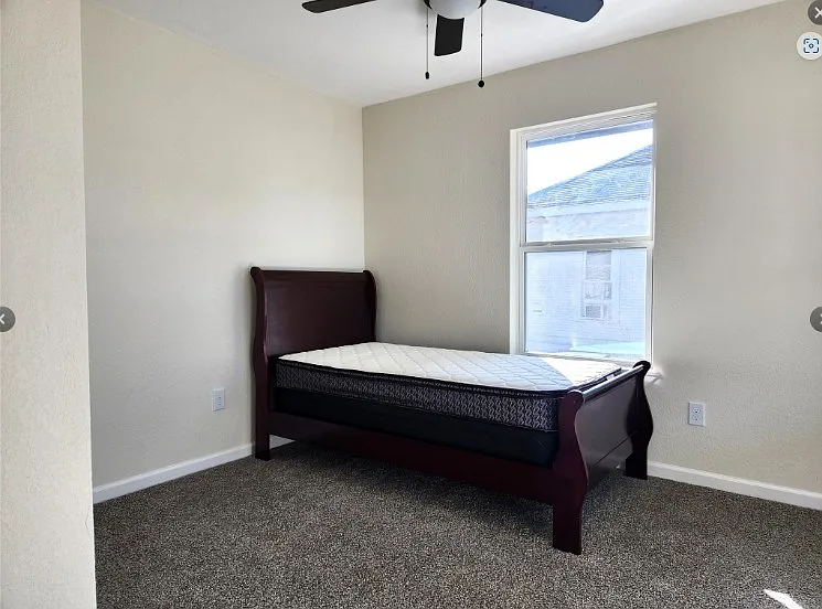 3 bed, 1184 sqft, $1,790 — Photo 3