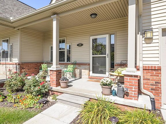 4th image of 269 Victoria Dr